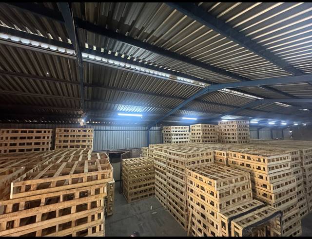 700M² WAREHOUSE TO LET IN KEW INDUSTRIAL